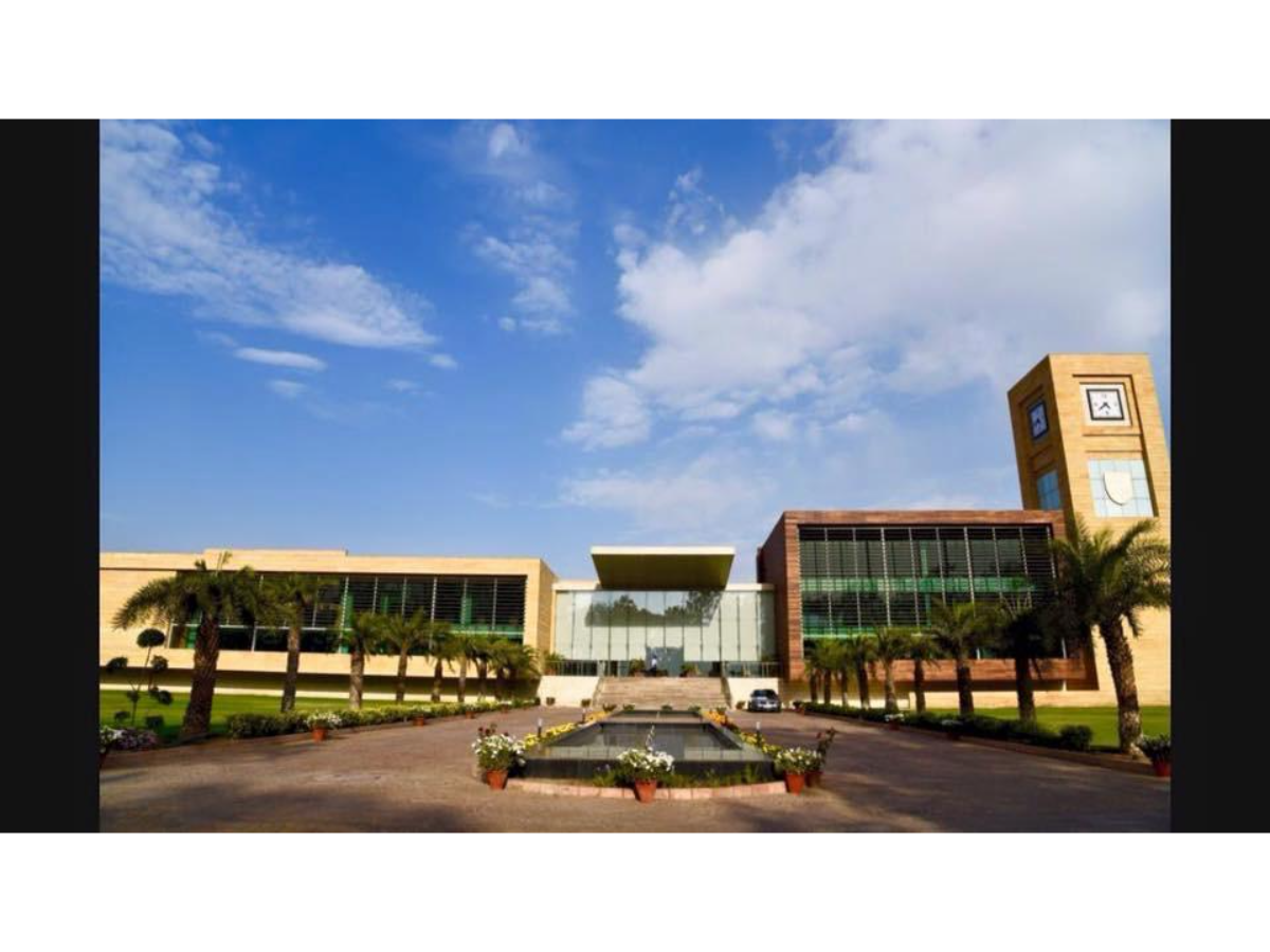 GD Goenka Signature School